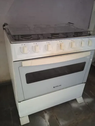 Fogão de 6 bocas funcionando tudo normal