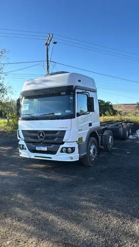 Caminhão Atego 3030