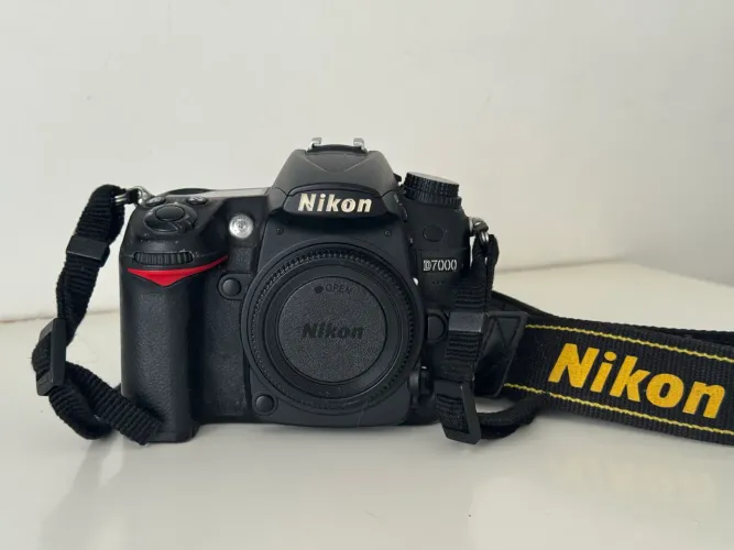 Câmera Nikon D7000