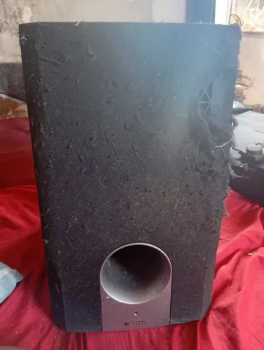 Subwoofer Onkyo -skw204 /NAO LIGA,PRECISA DE REPAROS<br>SKW-204<br>Não liga