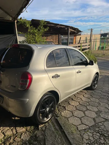 Nissan March SV 1.6 16V Flex Fuel 2013