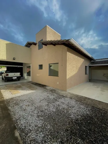 Casa / Bairro Dinah Borges / Eunápolis