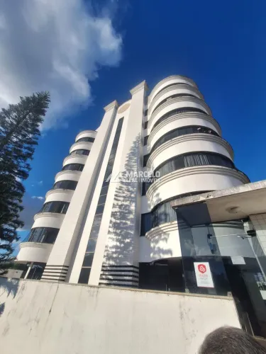 Apartamento amplo com 3 suítes e segurança 24h em Candeias - Vitória da Conquista