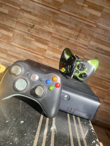 ? VENDO XBOX 360 SUPER SLIM 