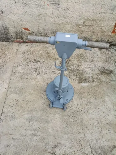 Enceradeira elétrica profissional bivolt usada sem escova