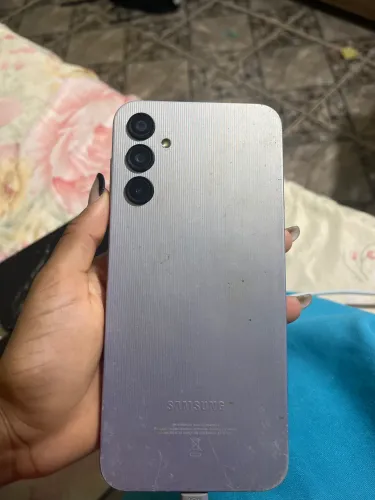 Celular usado com defeito - Leia a descrição