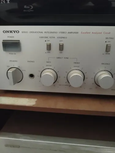 Amplificador ONKYO 