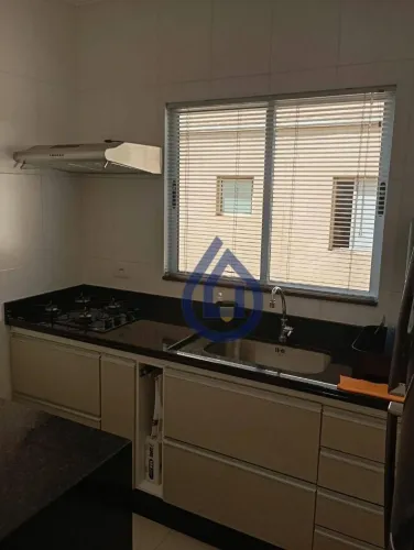 Apartamento com 2 dormitórios à venda, 49 m² por R$ 220.000,00 - Jardim Guanabara - Rio Cl