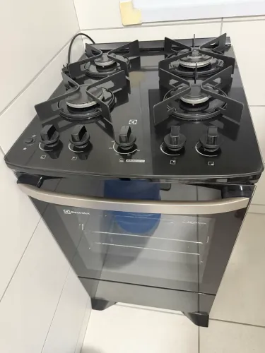 Vendo Fogão Eletrolux 4 bocas mesa de vidro 