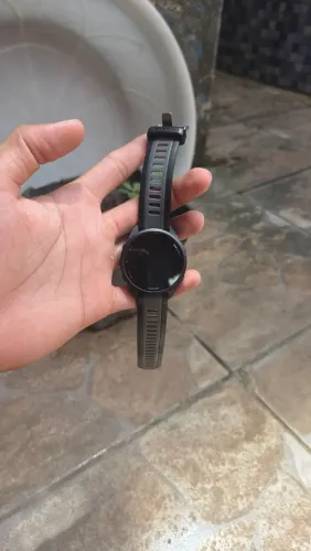 Vendo Garmin Forerunner 165, digital.