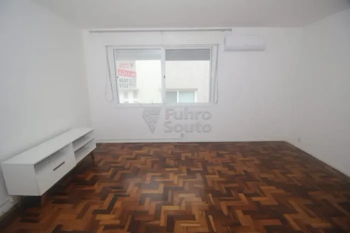 Apartamento amplo de 3 dormitórios com vaga na XV de Novembro - Próximo ao São Francisco d