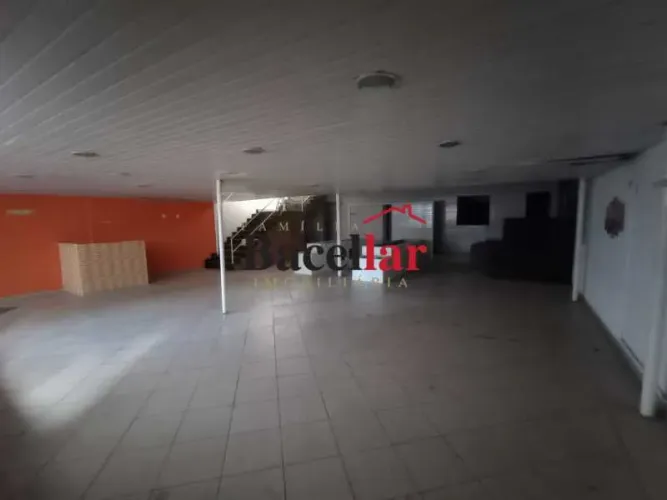 OPORTUNIDADE ! ! RESTAURANTE OU CASA DE SHOWS