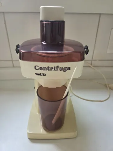 Centrífuga Walita 110 V. Ótimo estado.