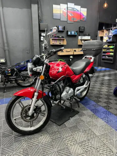 GSR 150i 2013/14 VERMELHO 