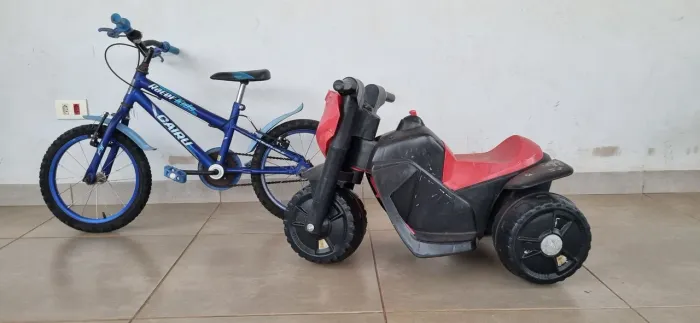 Bicicleta infantil + motoca elétrica 12v