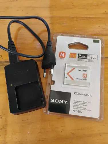 Bateria original e carregador para câmera Sony