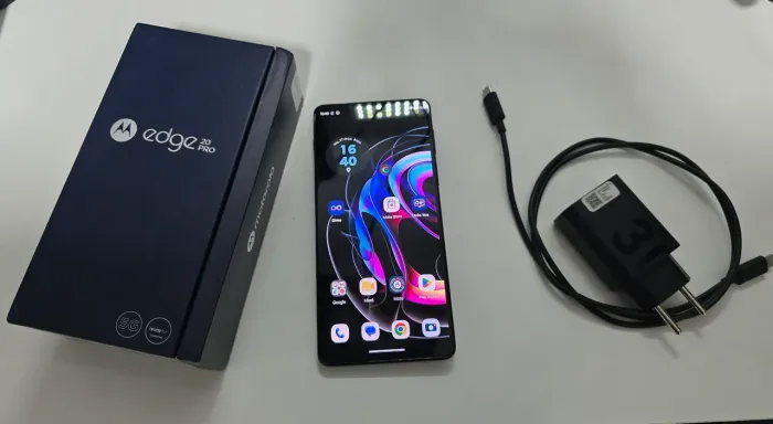 Motorola Edge 20 Pro 256GB / 12GB RAM - Usado em Excelente Estado!