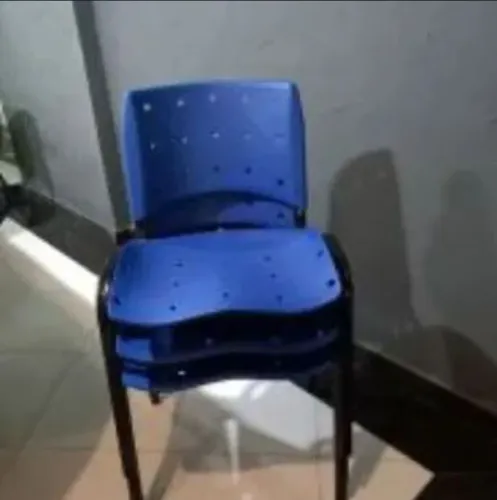 Cadeira empilhável azul para escola, escritório, igreja...