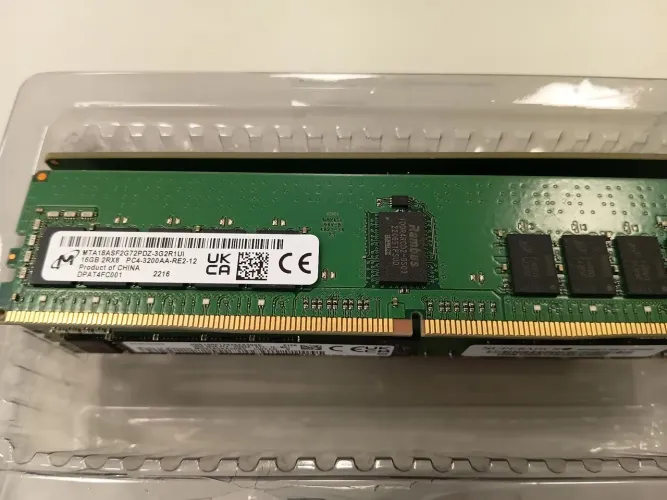 Memória RAM Servidor Micron 16GB DDR4 3200MHz ECC Registered (RDIMM)
