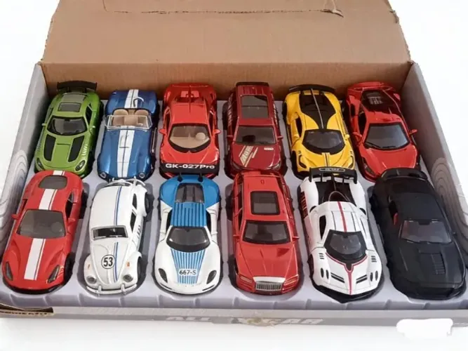Miniatura 1/32 em metal de fricção e abre as portas valor unitario