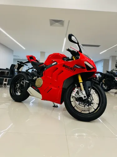 Panigale V4S