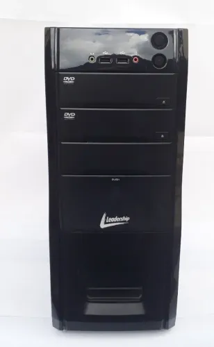 GABINETE PRETO COM FONTE LEADERSHIP ATX 450W EXCELENTE ESTADO K131, 3 BAIAS 51/4, 1 31/2