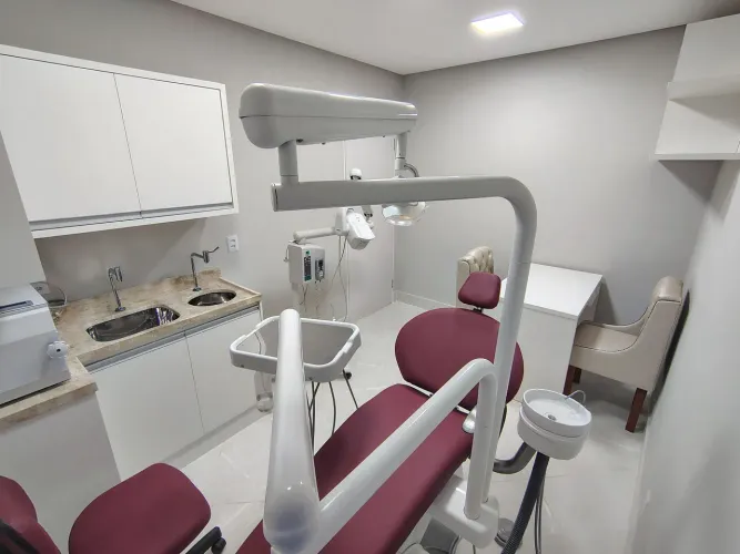 Clínica odontológica completa pronta para atendimento - Av. Das Torres
