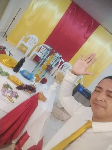 ,Cuidador de irmãos doentes e irmãos idosos em hospital e doméstico ,