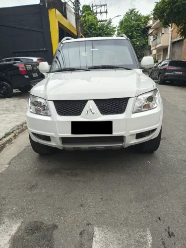 Mitsubishi Pajero TR4 2.0 Flex 16V 4X2 Aut. 2013