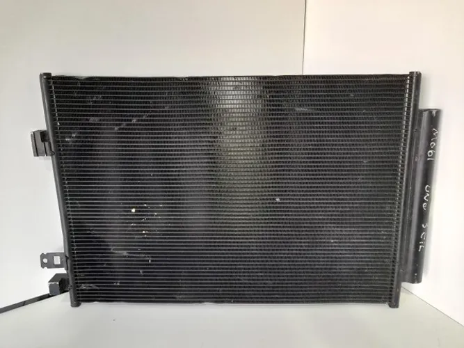 Condensador de Ar Fiat Mobi/ Uno/ Palio 3 cilindros 2016 2017 2018 2019  Original BG470
