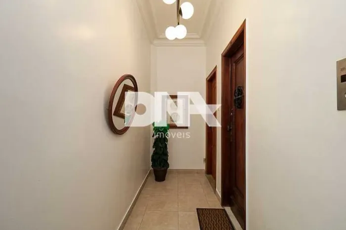 Apartamento - / Residencial / Copacabana