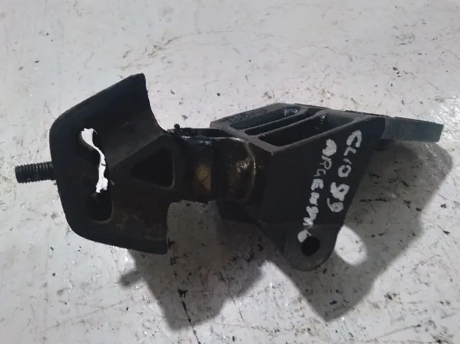Suporte Alternador Clio 1.0 8v 1996/99 Argentino