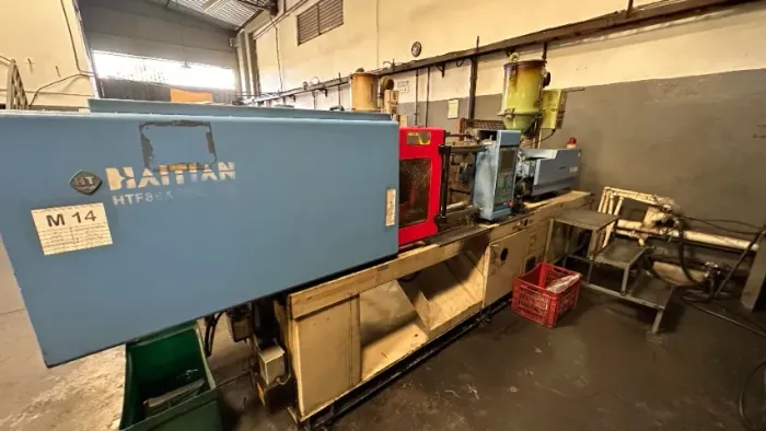 Injetora de Plástico Haitian 86t Modelo HTF 86X