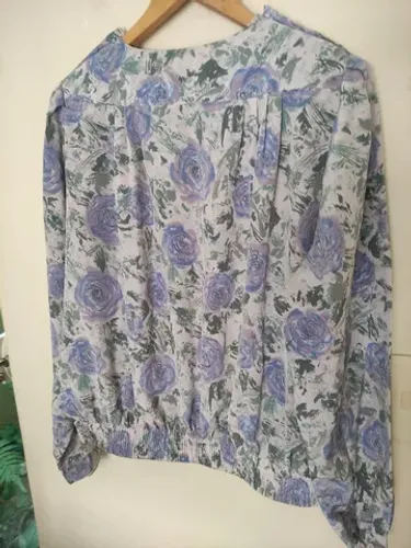YESSICA CITY BLUSA Tam 48 45,00<br>Não amassa<br>Altura 68cm<br>Largura 78cm<br>