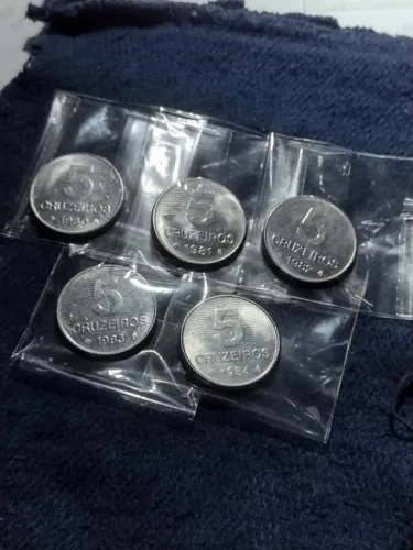 Moedas de 5 cruzeiros de 1980 a 1984