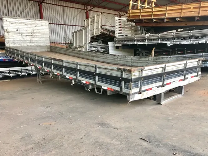 CARROCERIA MADEIRA BITRUCK 9,00
