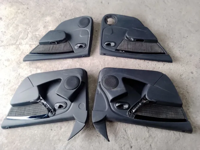 SANDERO 2013 KIT FORRAÇÃO PORTA