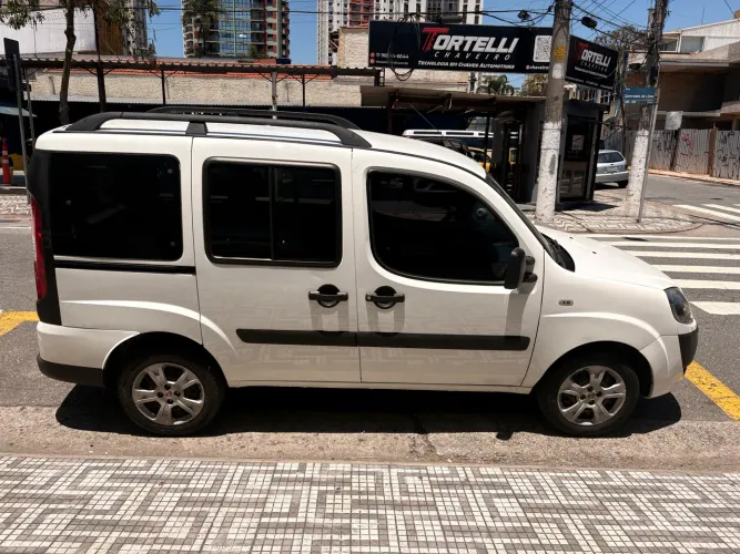 Fiat Doblo Essence 1.8 Flex 16V 5P 2021