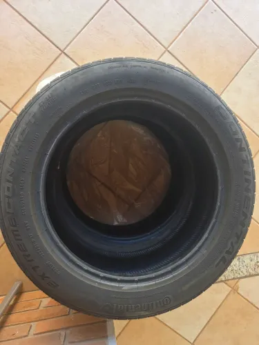 Vendo Pneus HRV 215 55 R17