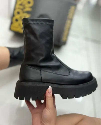 Bota Feminina Tratorada Preta