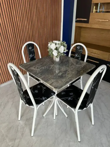 Mesa de Jantar Granito 4 Cadeiras - Novo