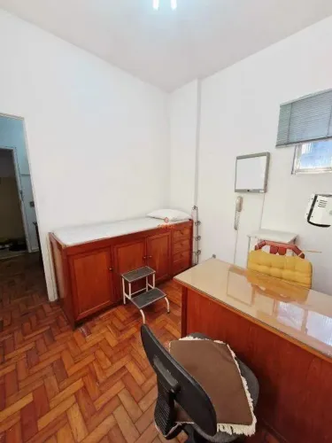 Sala para aluguel, com 18m² no Catete!