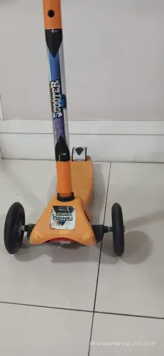 Patinete Triciclo Infantil - Seguro, Resistente e Ajustável!