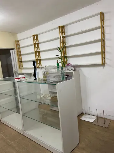 Balcão em Mdf e vidro