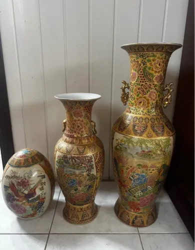 Vaso Chinês Vintage Estilo Satsuma - Ornamentado e Pintado à Mão - VALOR UNITÁRIO