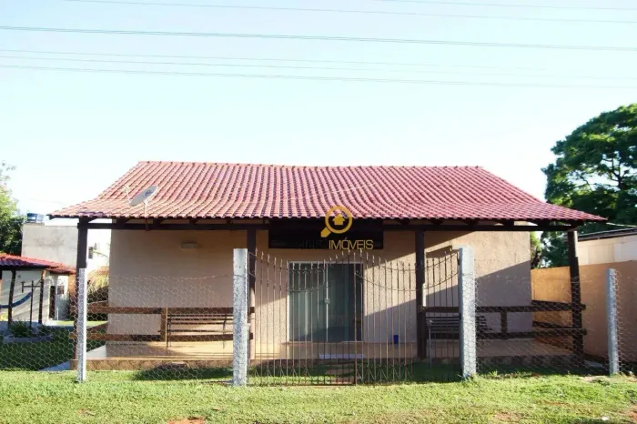 Casa com 4 dormitórios à venda, 220 m² por R$ 590.000,00 - Centro - Buriti Alegre/GO