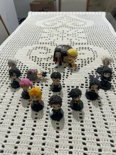 Bonecos de Demon Slayer