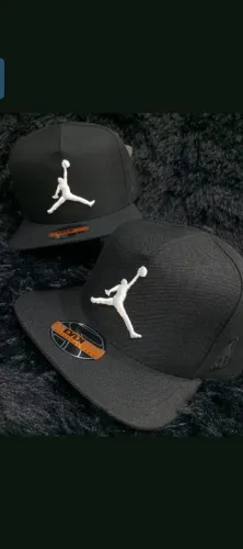 Bones retas de os Melhores times de Baseball e basquete