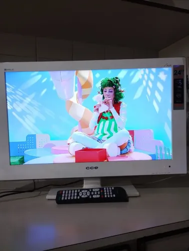 TV CCE 24 polegadas