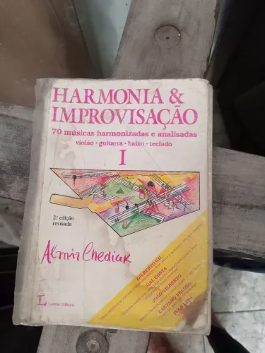 70 músicas harmonizadas e analisadas violino, guitarra, baixo e teclado 
